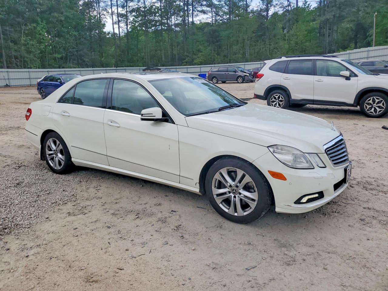 2010 MERCEDES-BENZ E 350 photo 4