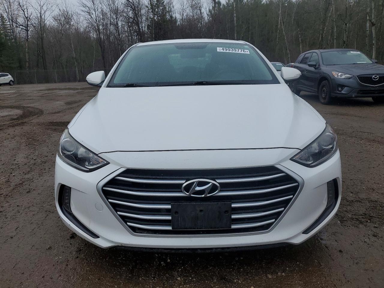 2017 HYUNDAI ELANTRA SE photo 9