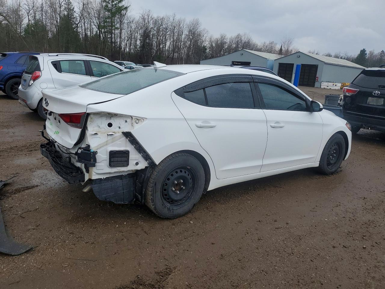 2017 HYUNDAI ELANTRA SE photo 5