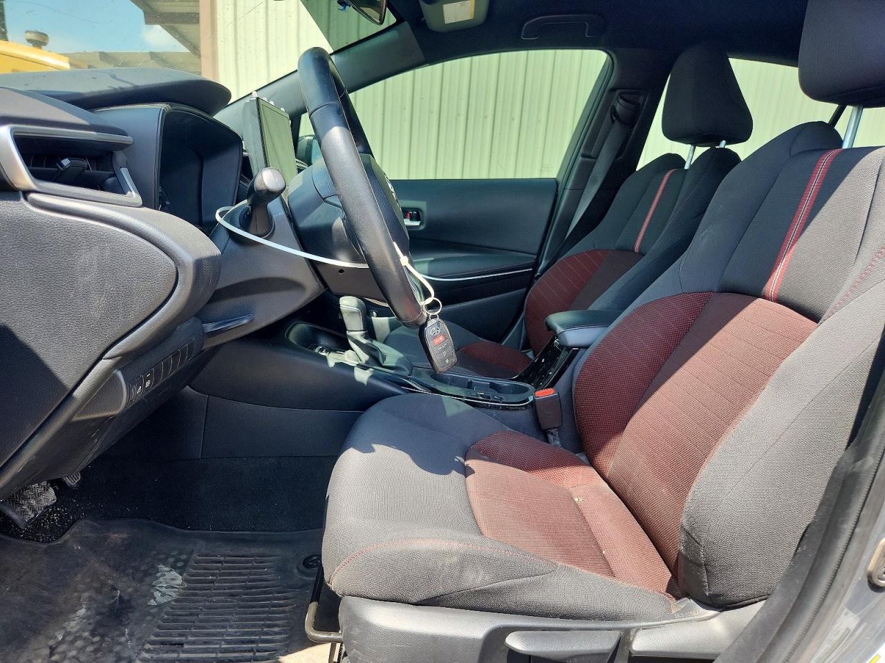 2023 TOYOTA COROLLA SE photo 13