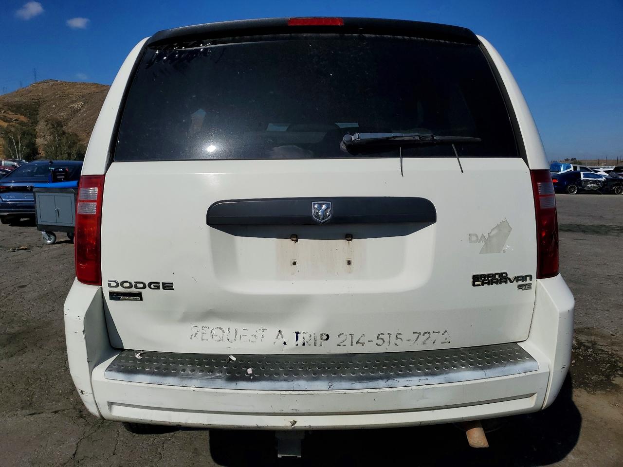2010 DODGE GRAND CARAVAN photo 11