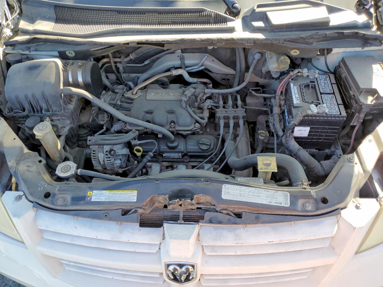 2010 DODGE GRAND CARAVAN photo 23