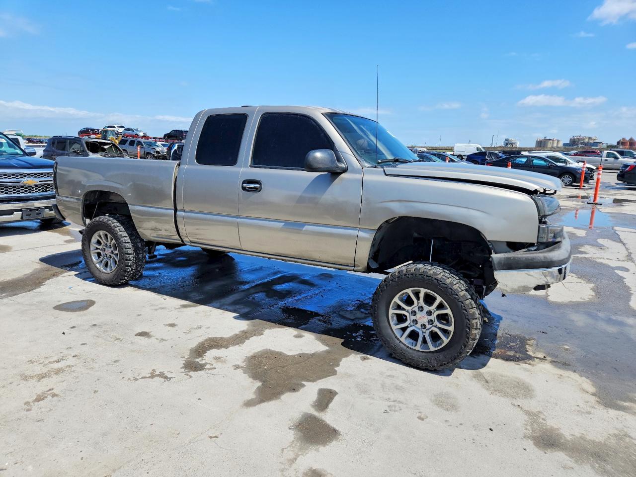 2005 CHEVROLET SILVERADO K1500 photo 10