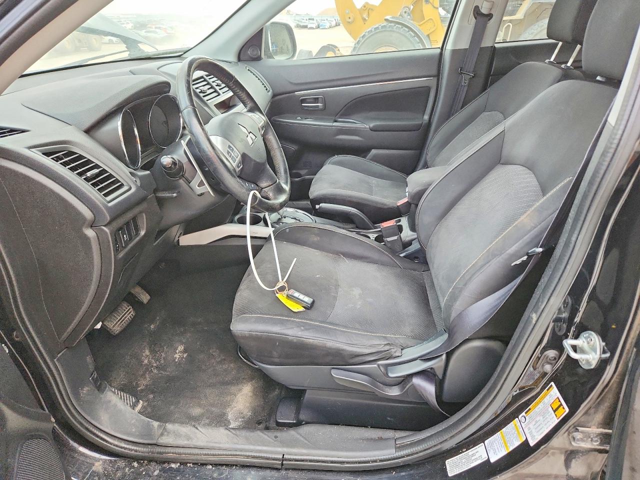 2013 MITSUBISHI OUTLANDER SPORT SE photo 13