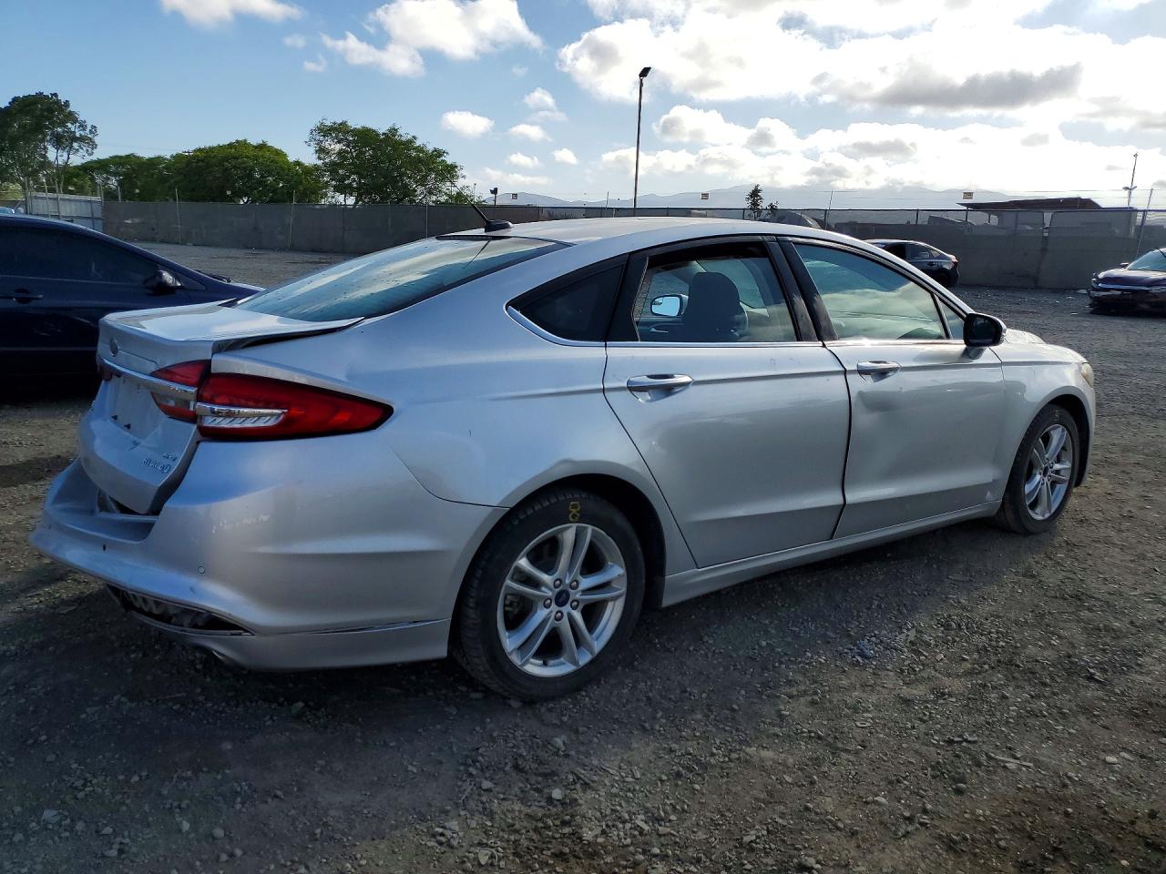2018 FORD FUSION photo 7