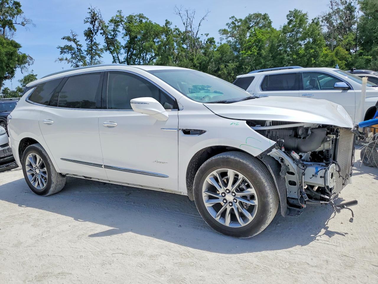 2022 BUICK ENCLAVE AVENIR photo 7