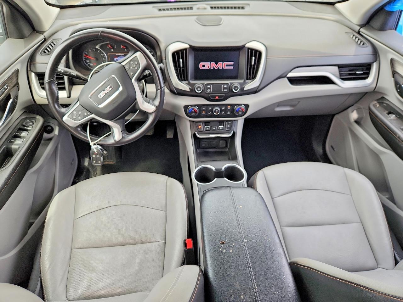 2019 GMC TERRAIN SLT photo 8
