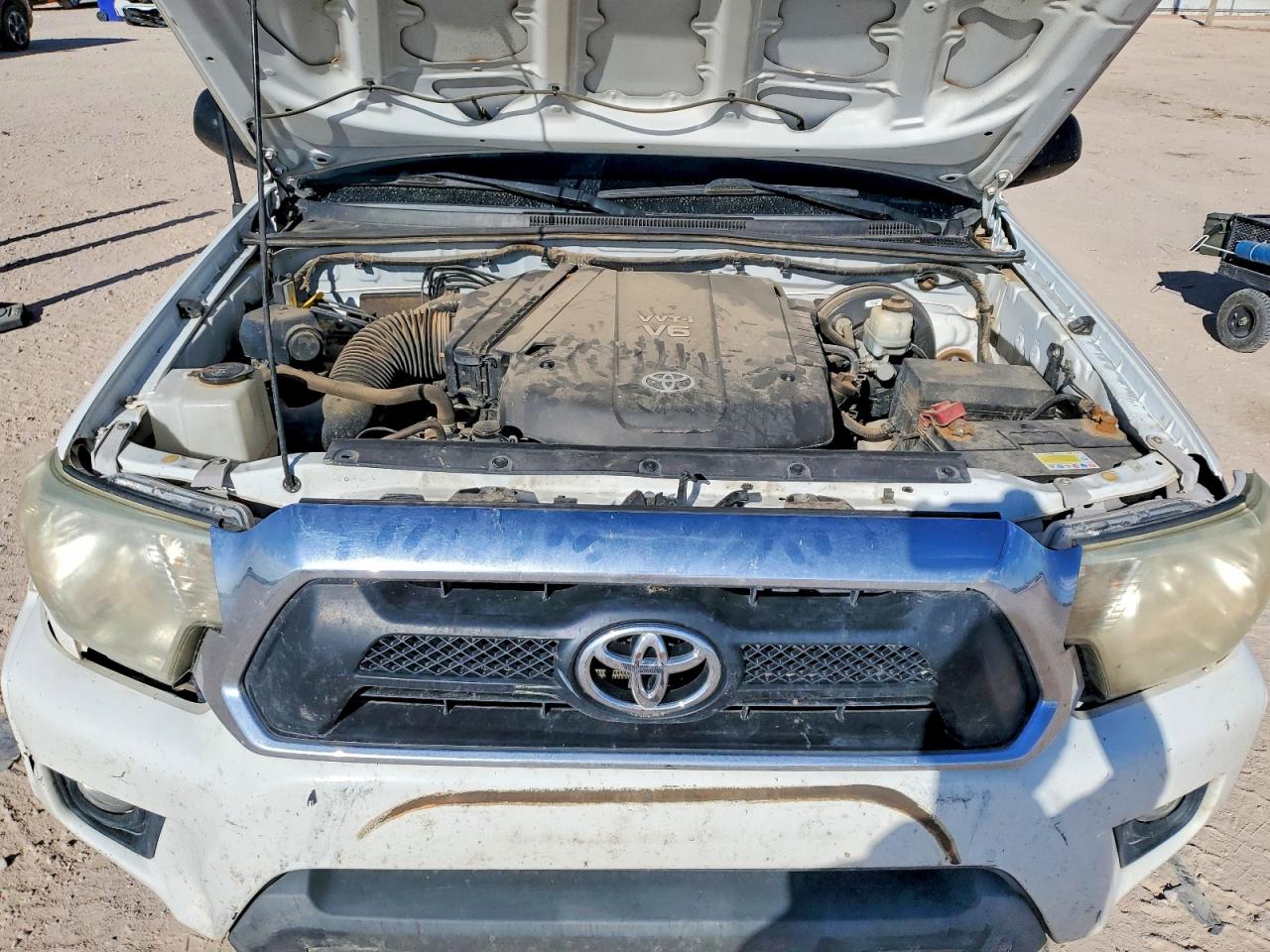 2013 TOYOTA TACOMA photo 31
