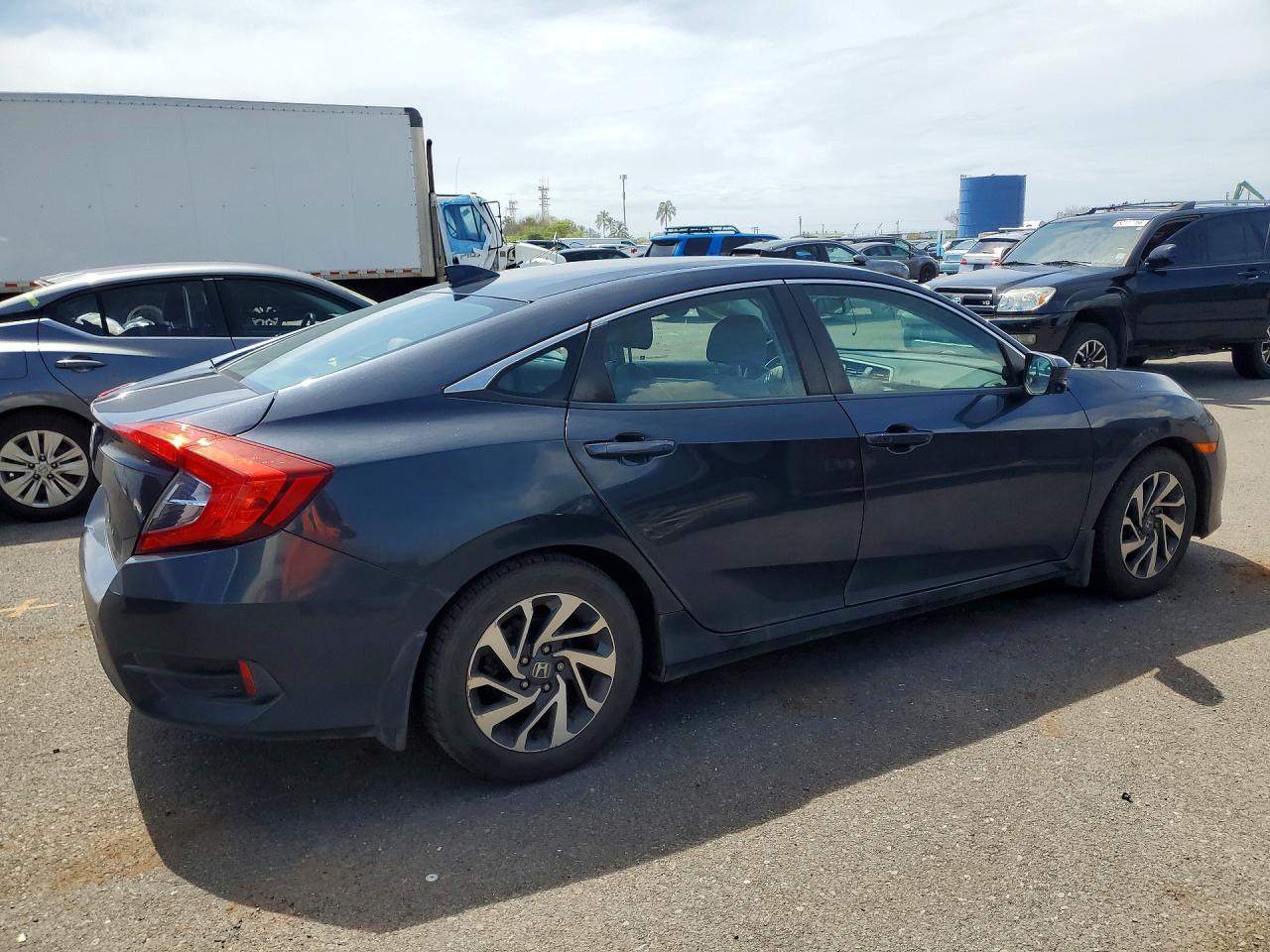 2017 HONDA CIVIC EX photo 5