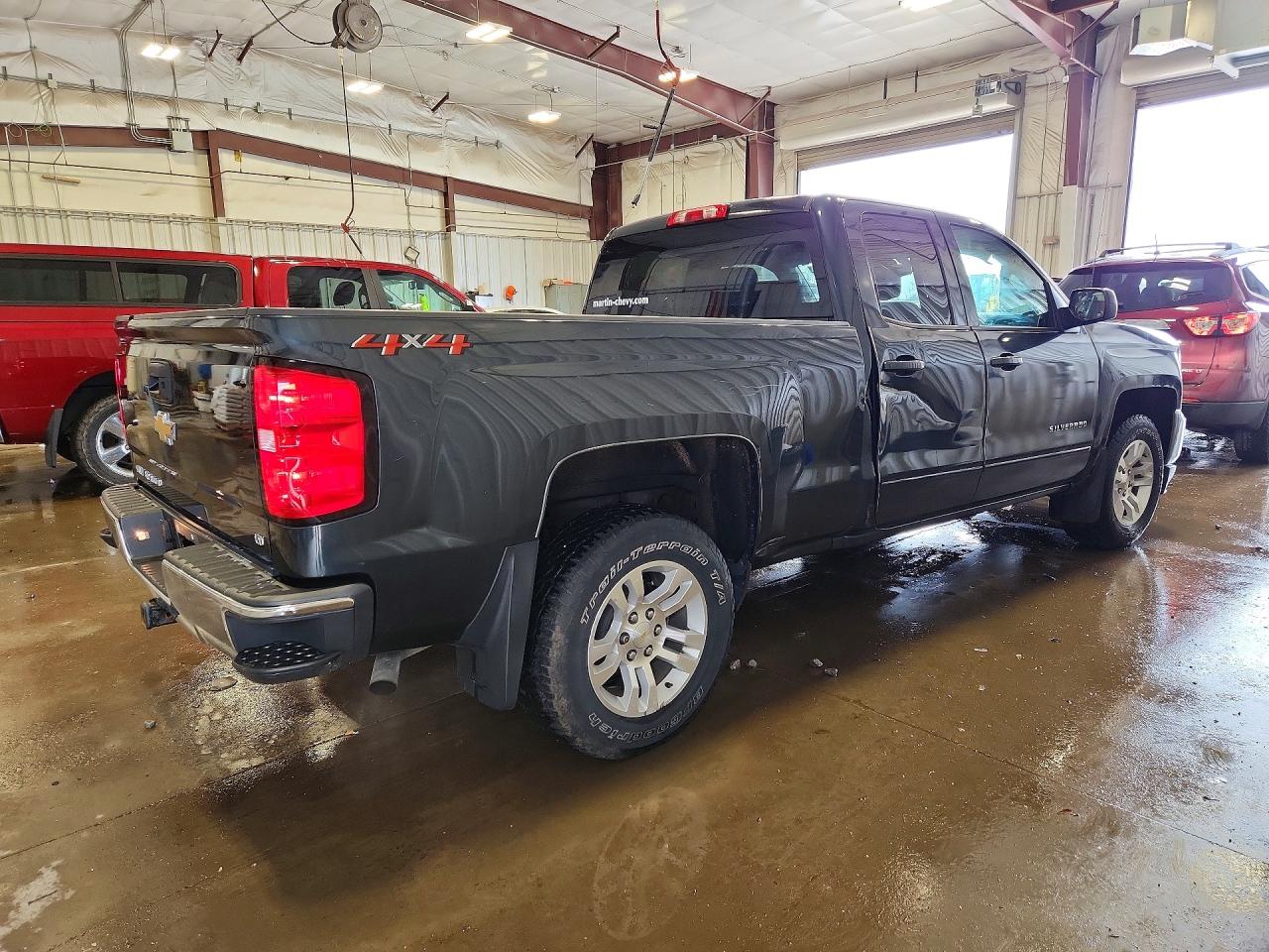 2018 CHEVROLET SILVERADO K1500 LT photo 5