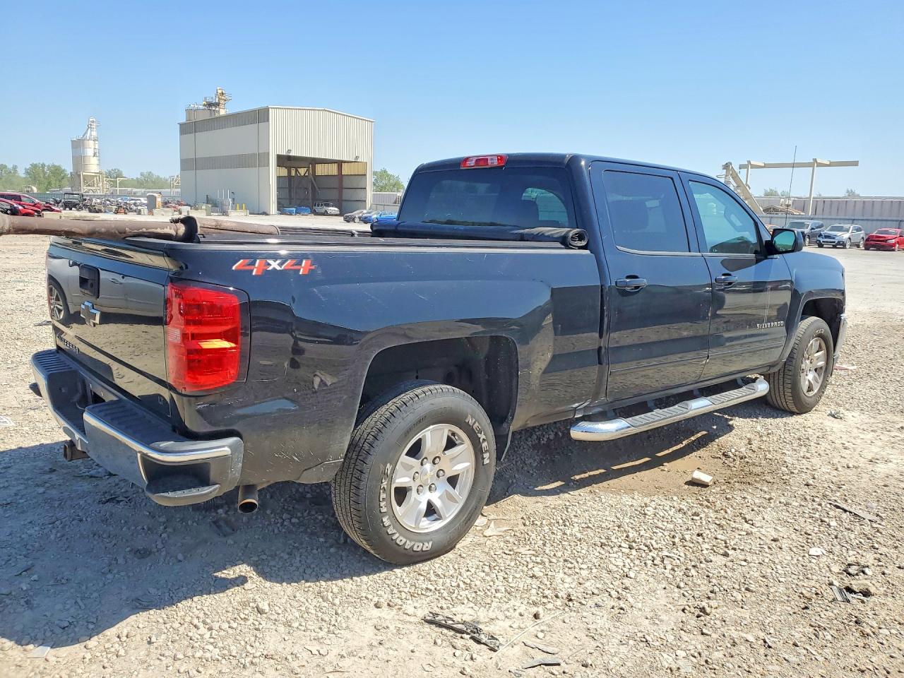 2018 CHEVROLET SILVERADO K1500 LT photo 5