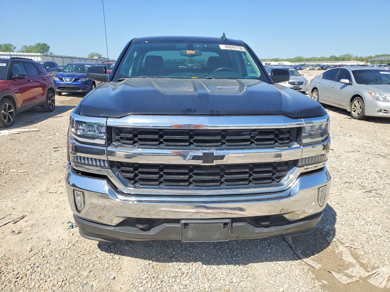 2018 CHEVROLET SILVERADO K1500 LT photo 9