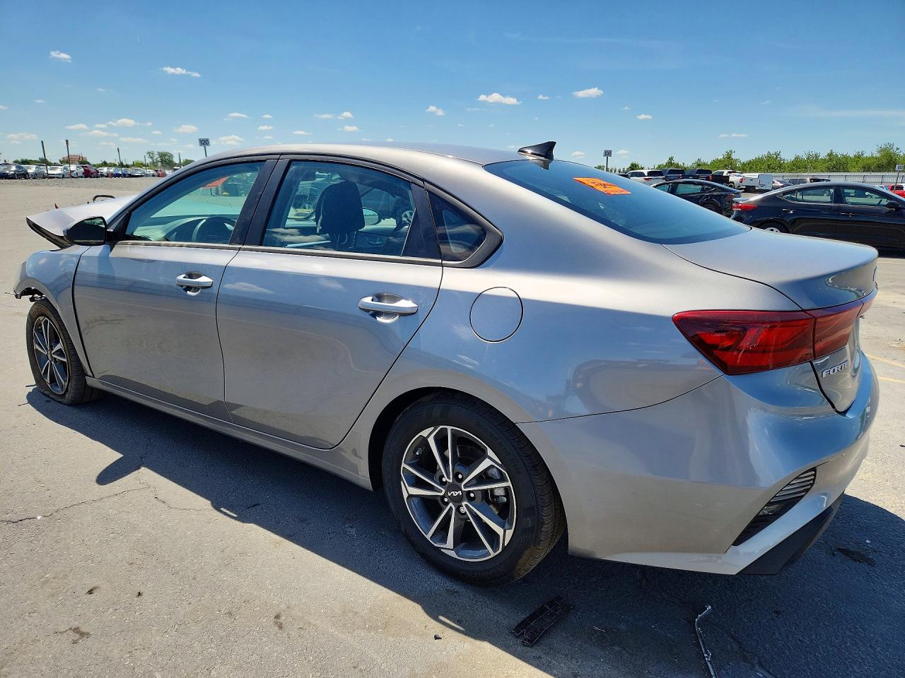 2024 KIA FORTE LXS photo 3