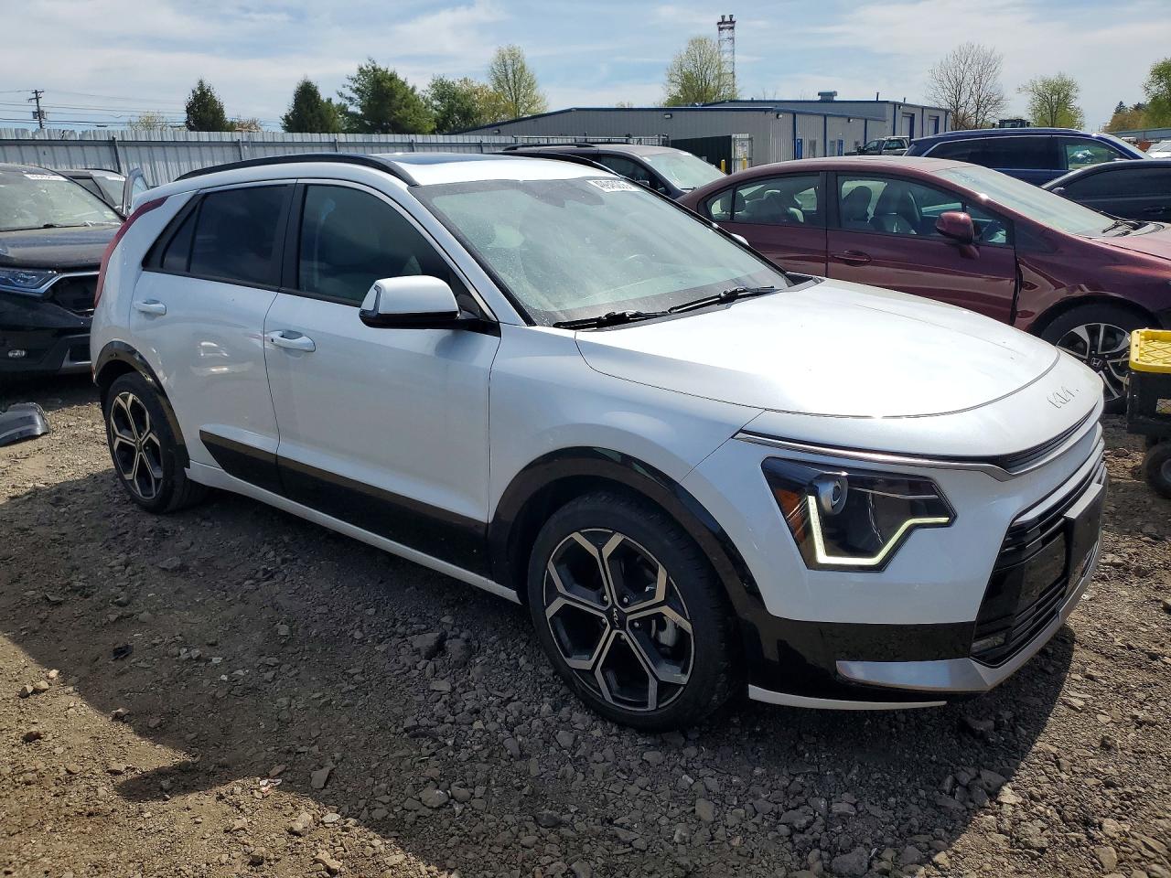 2023 KIA NIRO EX photo 10
