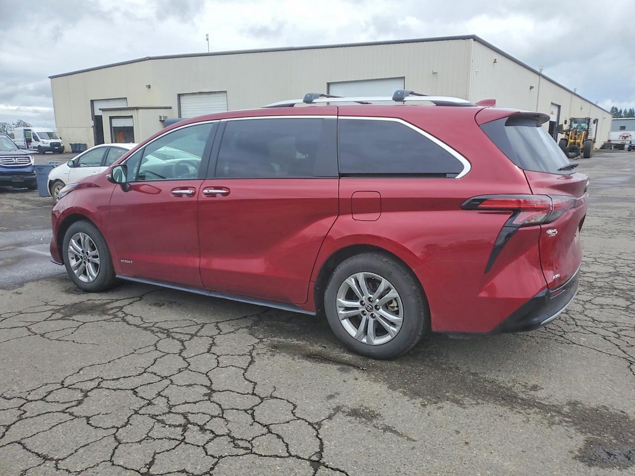 2021 TOYOTA SIENNA PLATINUM 7-PASSENGER photo 4