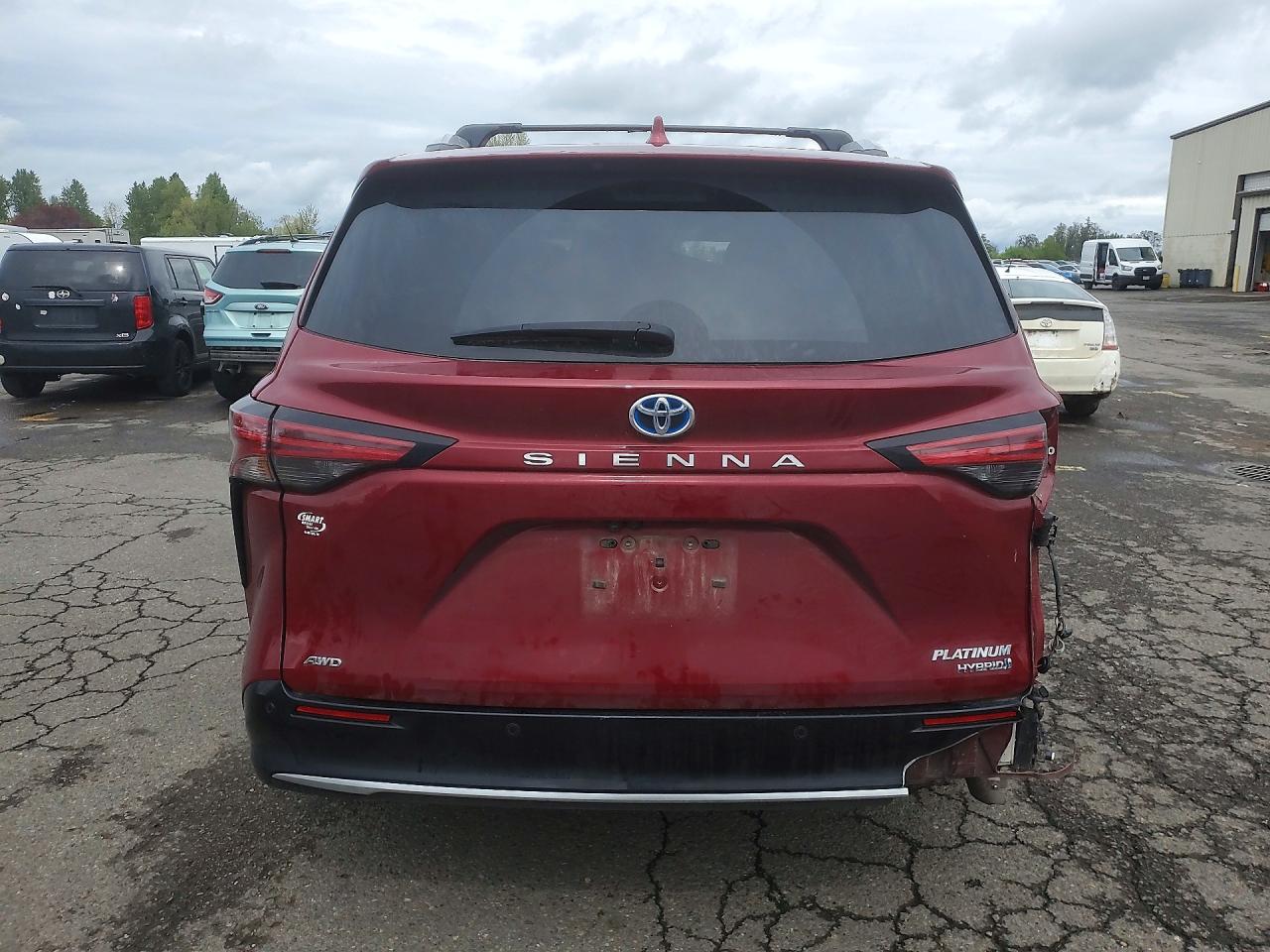 2021 TOYOTA SIENNA PLATINUM 7-PASSENGER photo 16