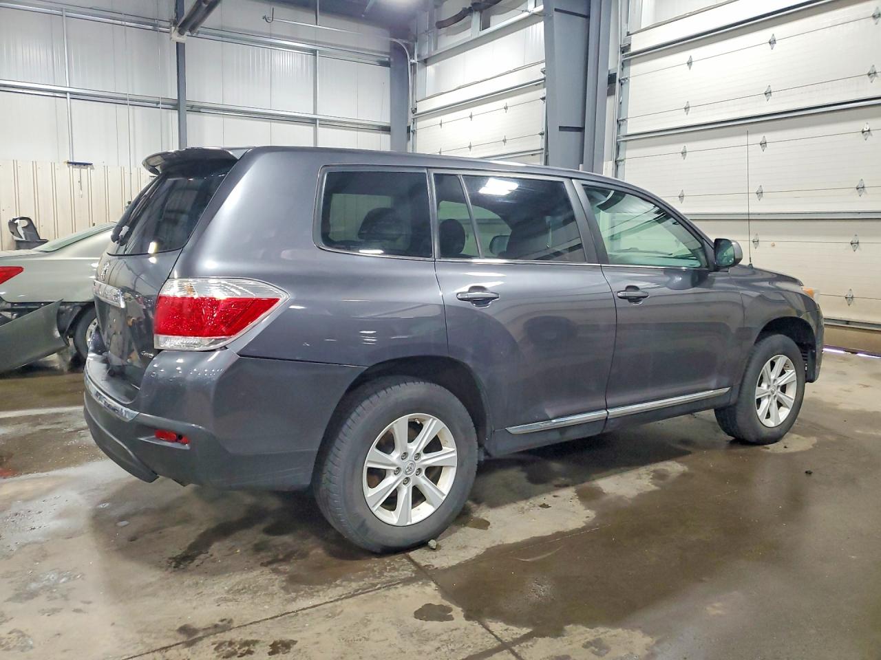 2012 TOYOTA HIGHLANDER BASE photo 3