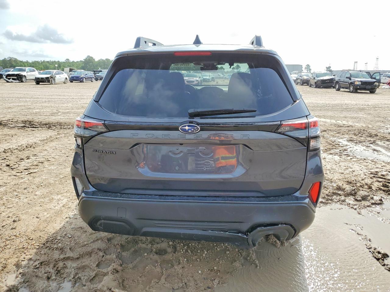 2025 SUBARU FORESTER PREMIUM photo 11