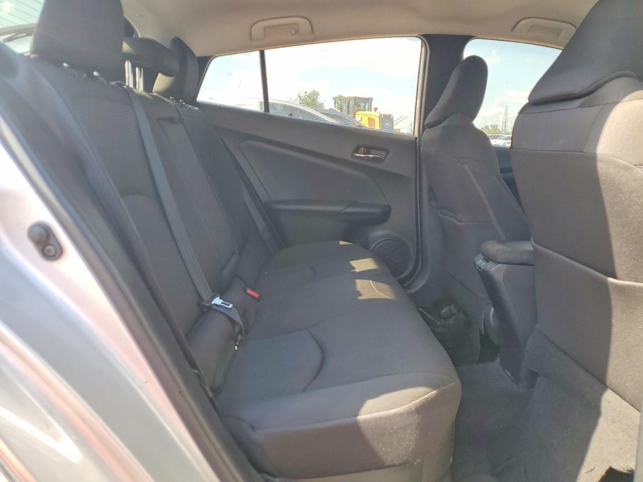 2019 TOYOTA PRIUS LE photo 19