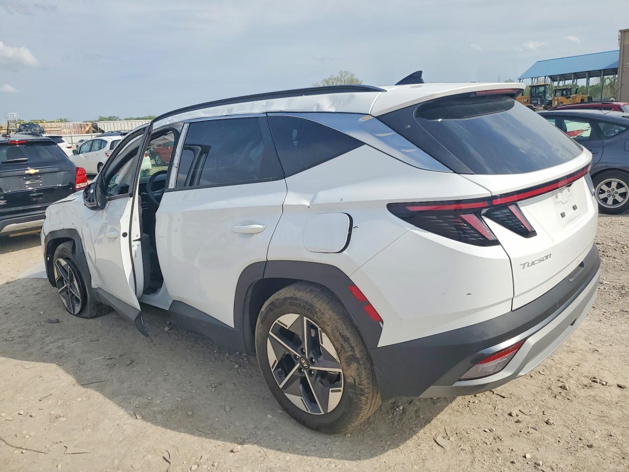 2025 HYUNDAI TUCSON SEL CONVENIENCE photo 3