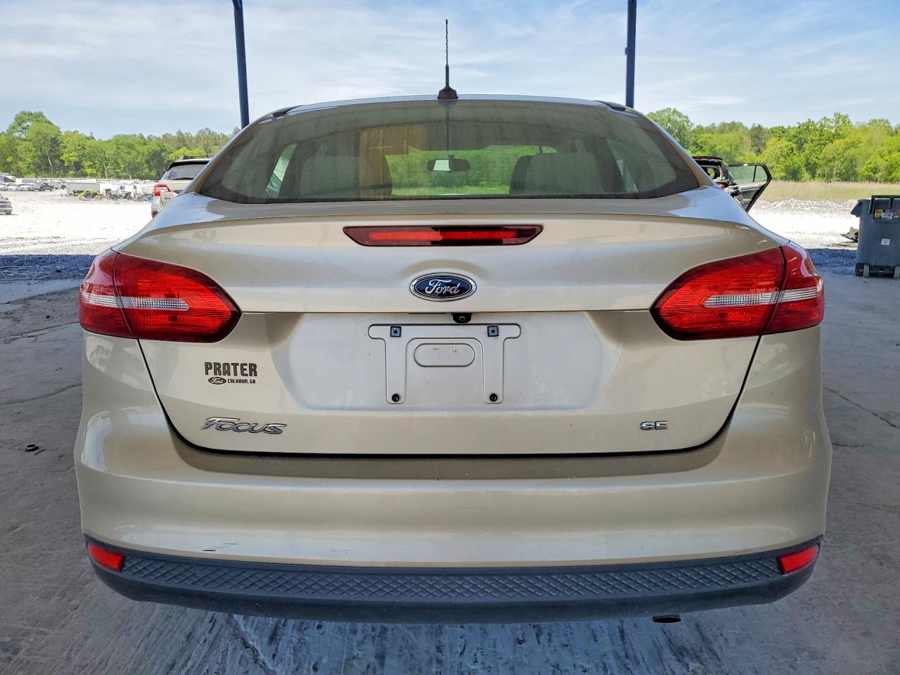 2018 FORD FOCUS SE photo 6