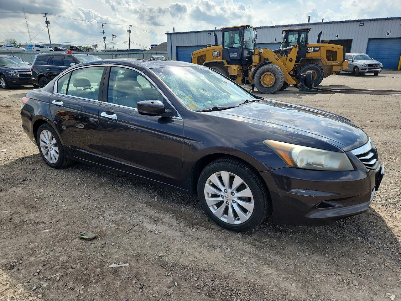2011 HONDA ACCORD EXL photo 4