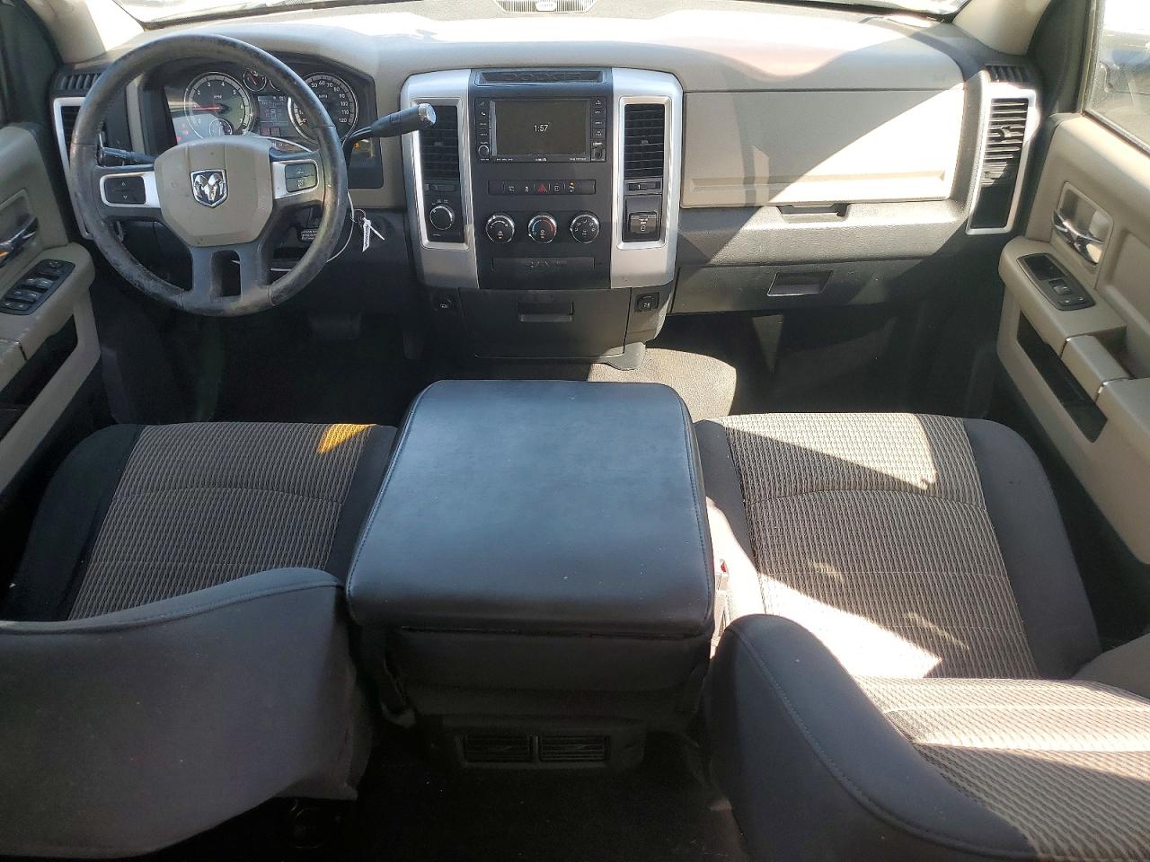2011 DODGE RAM 1500 photo 15