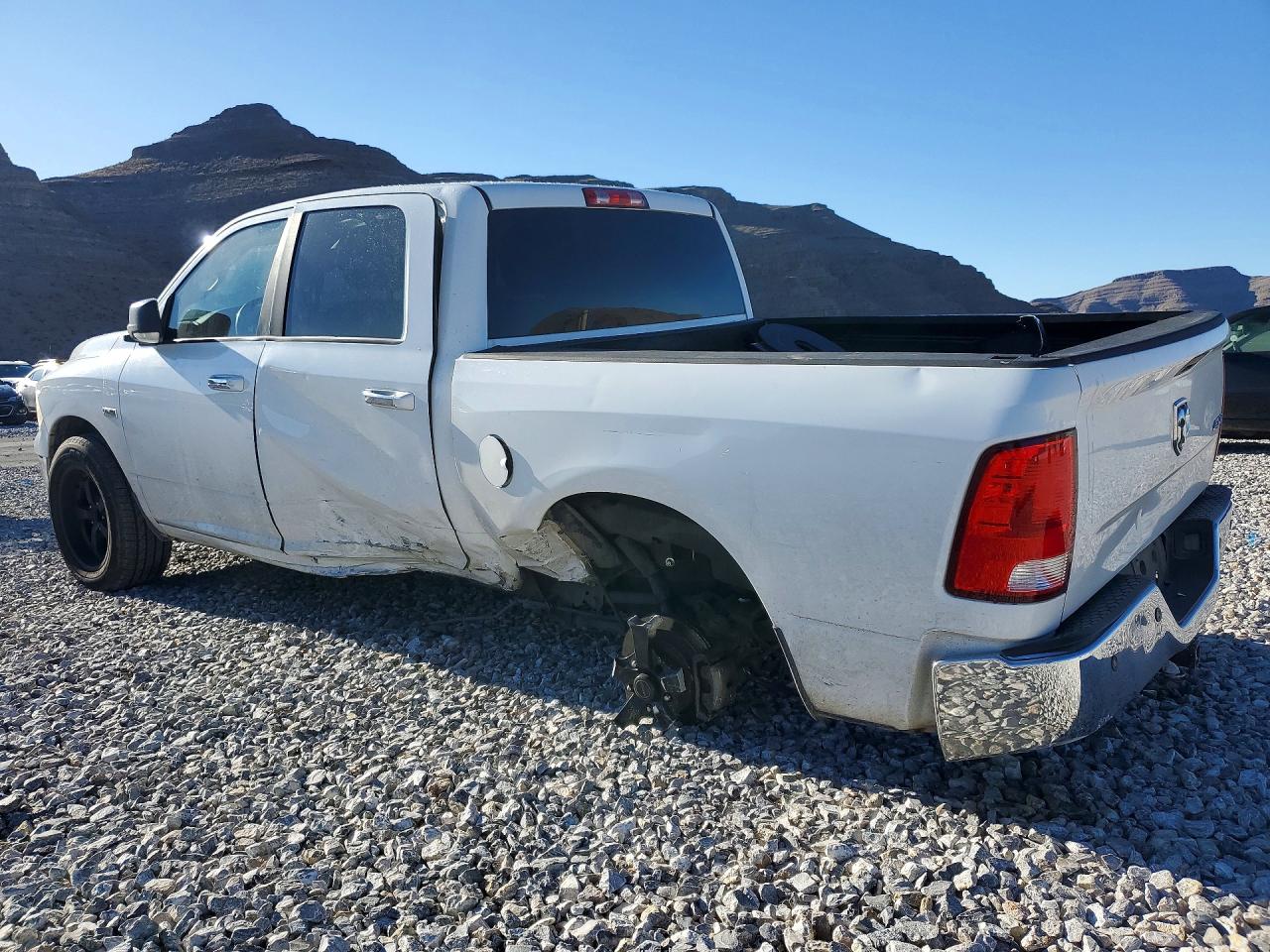 2011 DODGE RAM 1500 photo 3