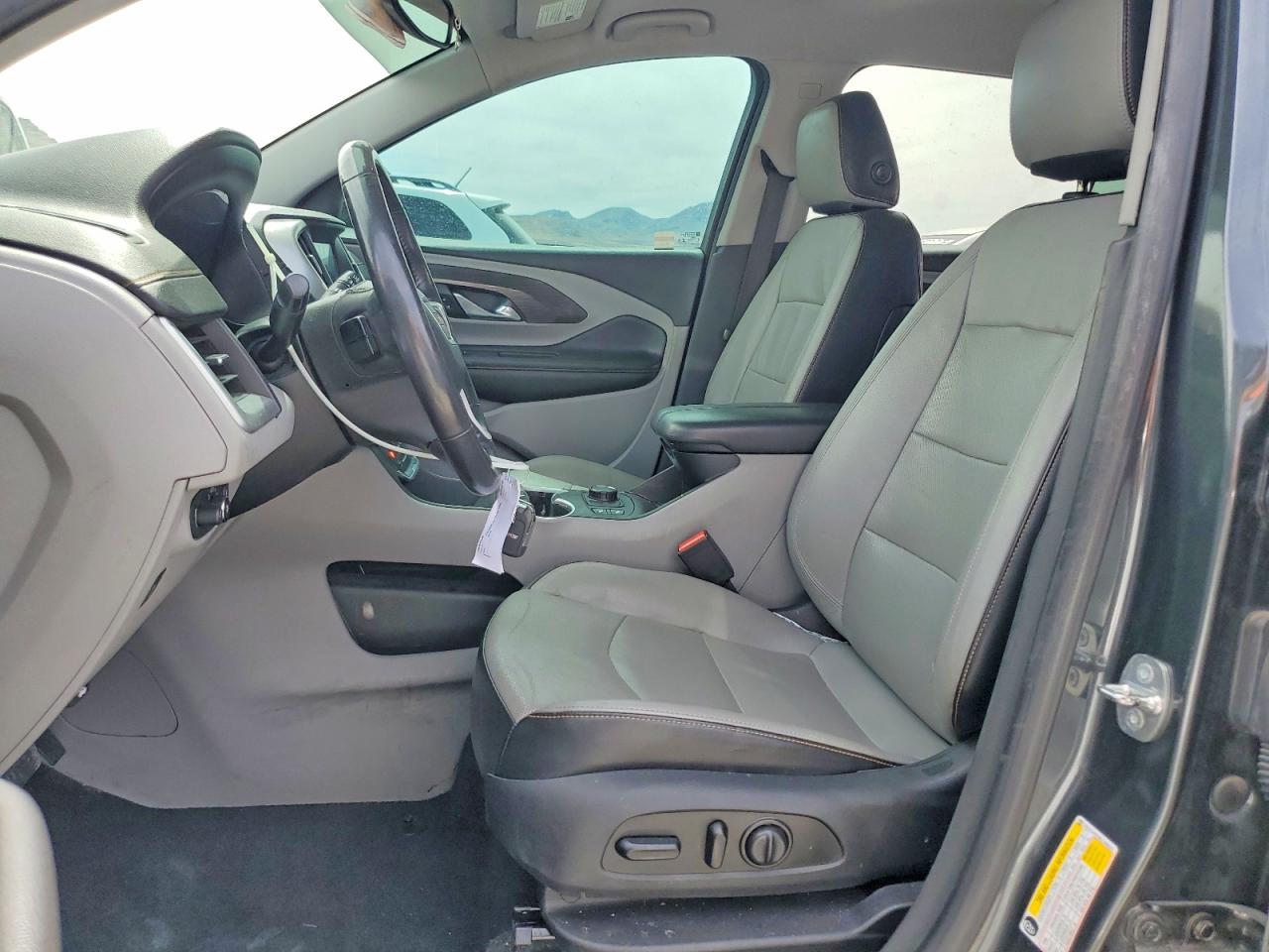 2019 GMC TERRAIN SLT photo 13