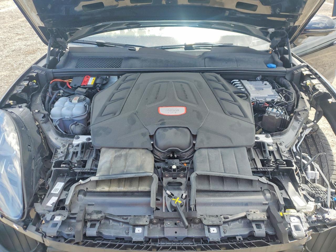 2021 PORSCHE CAYENNE GTS photo 23