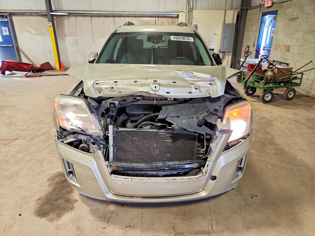 2015 GMC TERRAIN SLE photo 9