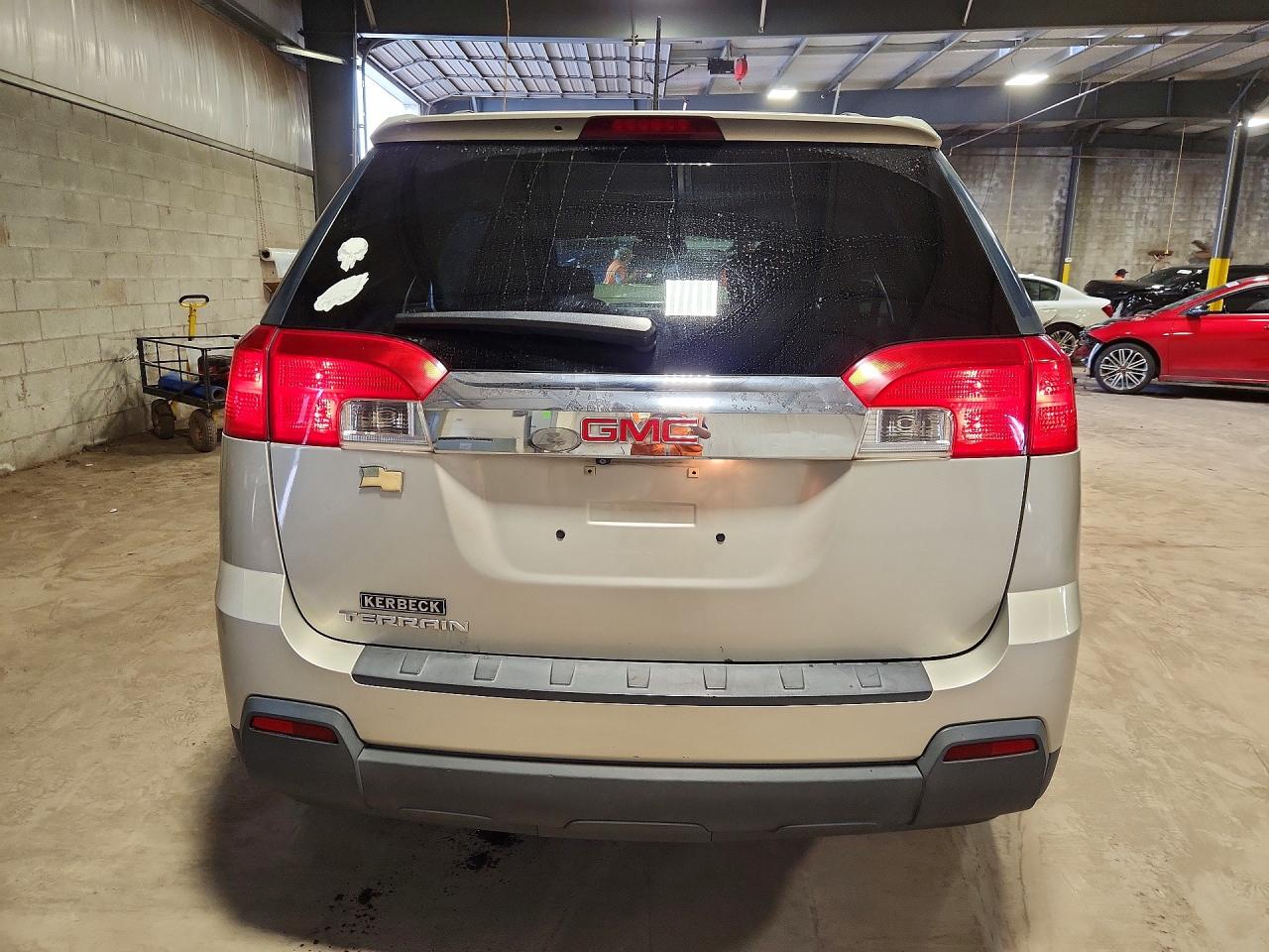 2015 GMC TERRAIN SLE photo 11