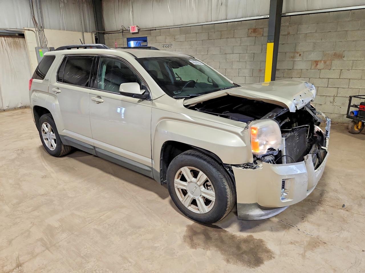 2015 GMC TERRAIN SLE photo 7