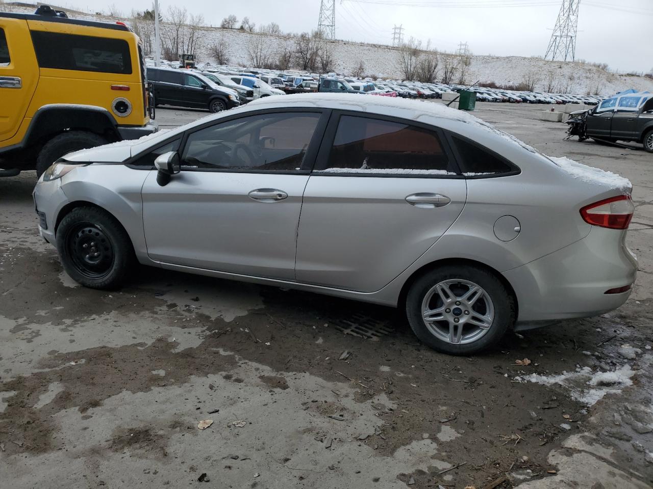 2018 FORD FIESTA SE photo 3