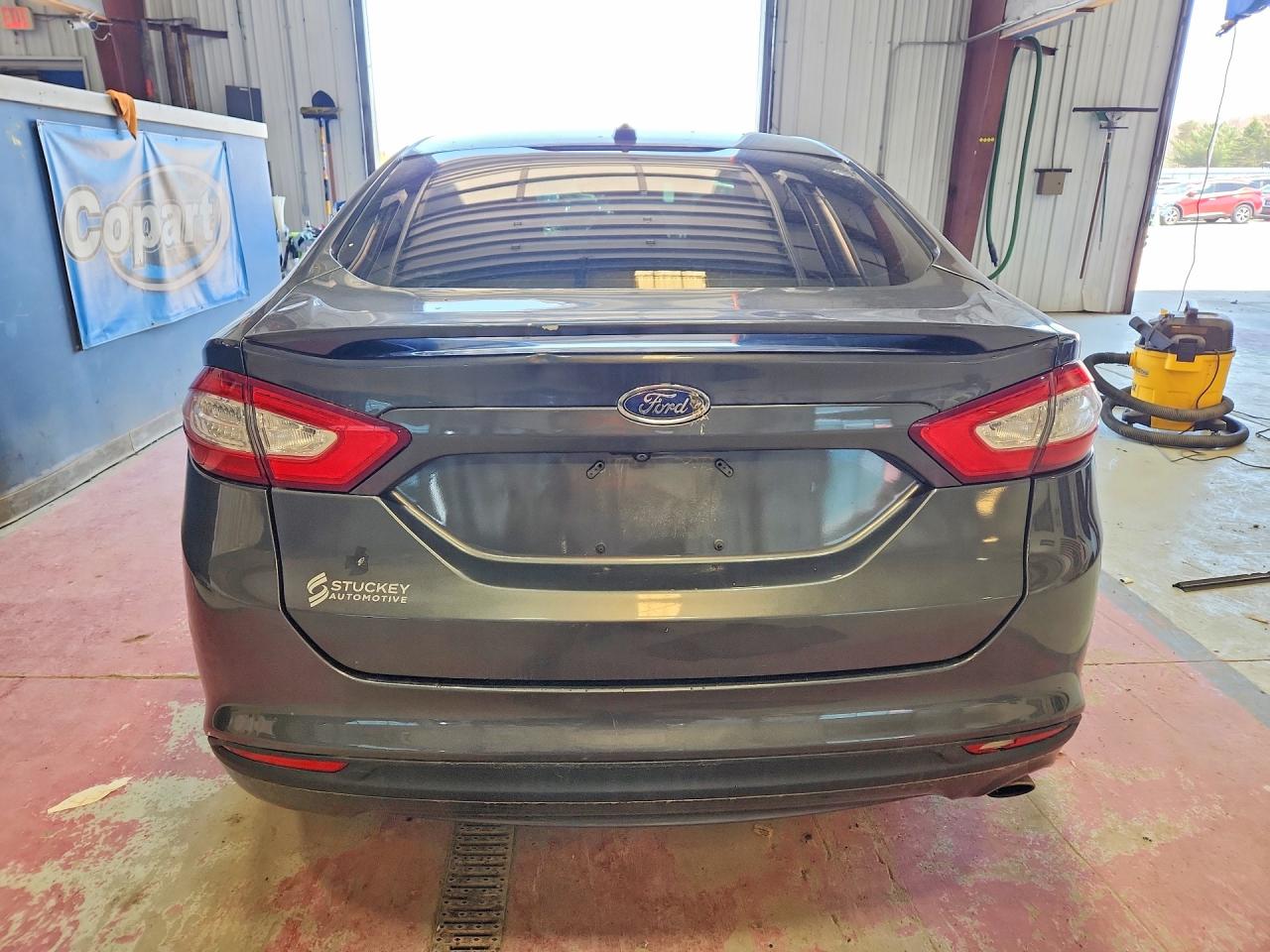 2016 FORD FUSION SE photo 11