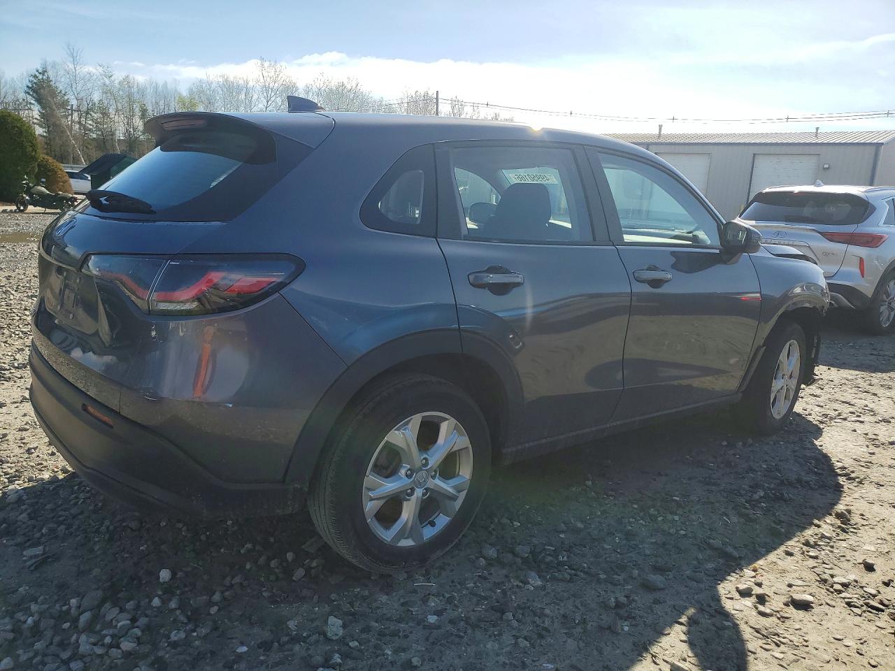 2024 HONDA HR-V LX photo 3
