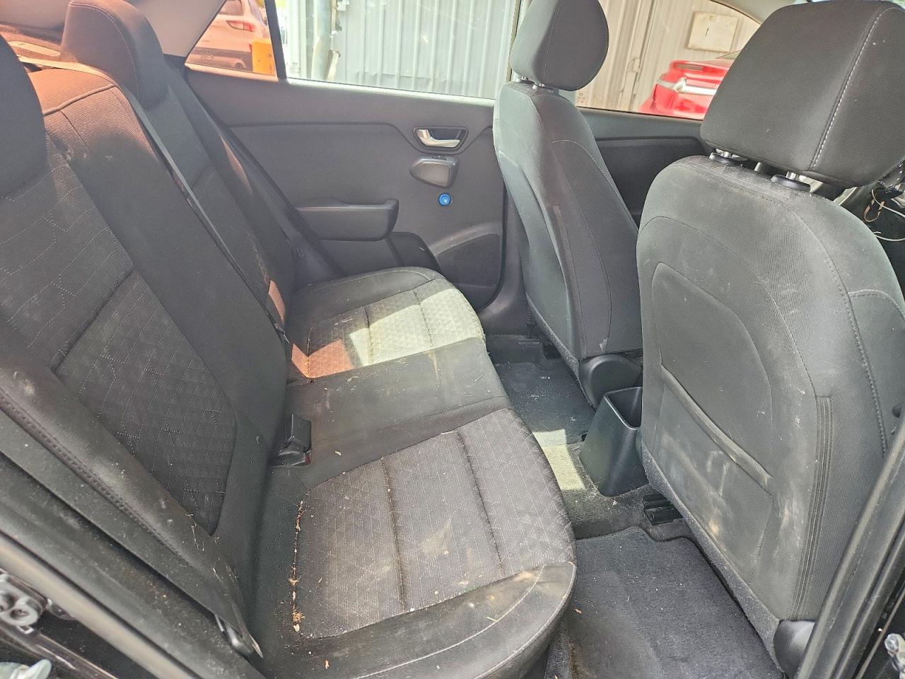 2018 KIA RIO LX photo 19