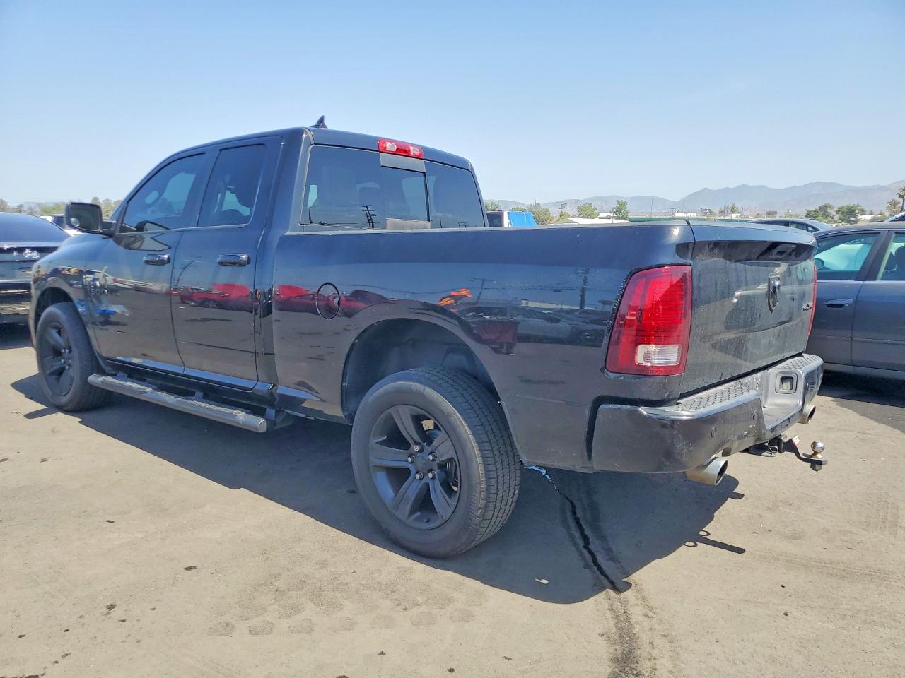 2015 RAM 1500 SPORT photo 4