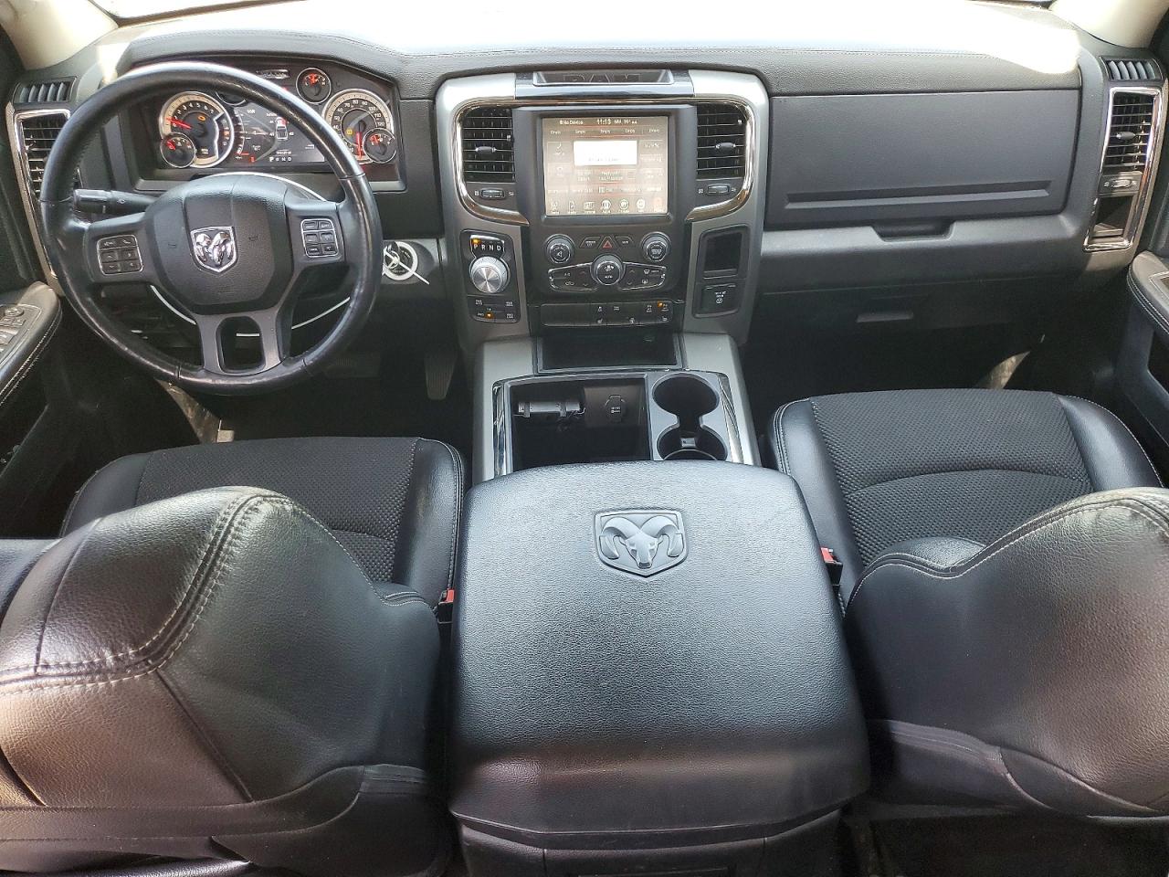 2015 RAM 1500 SPORT photo 22
