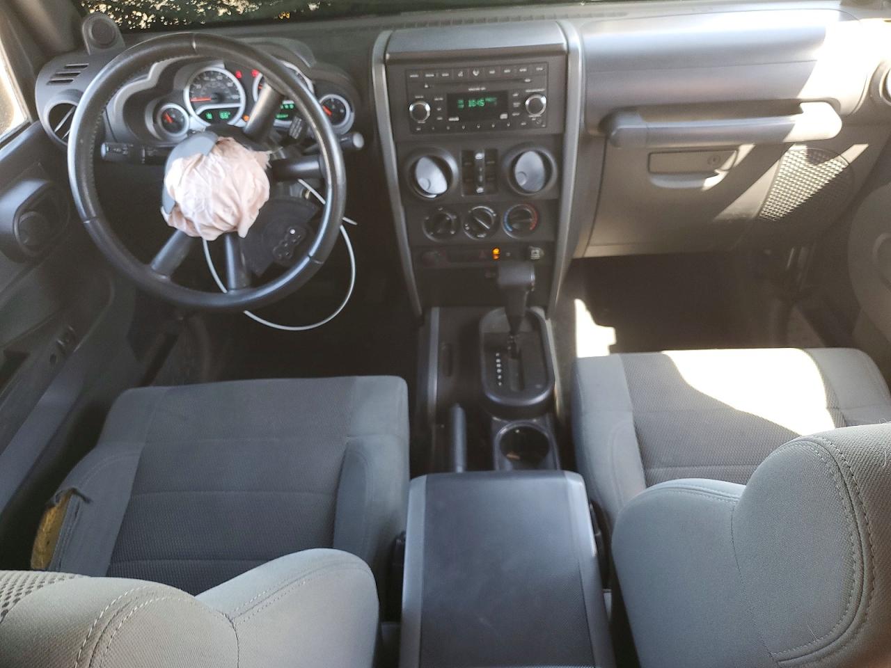 2007 JEEP WRANGLER SAHARA photo 8