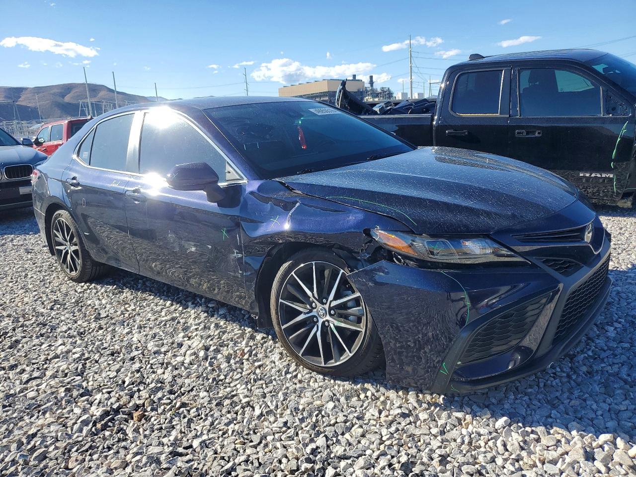 2021 TOYOTA CAMRY SE photo 4