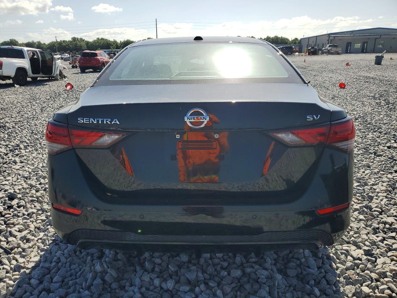 2023 NISSAN SENTRA SV photo 6