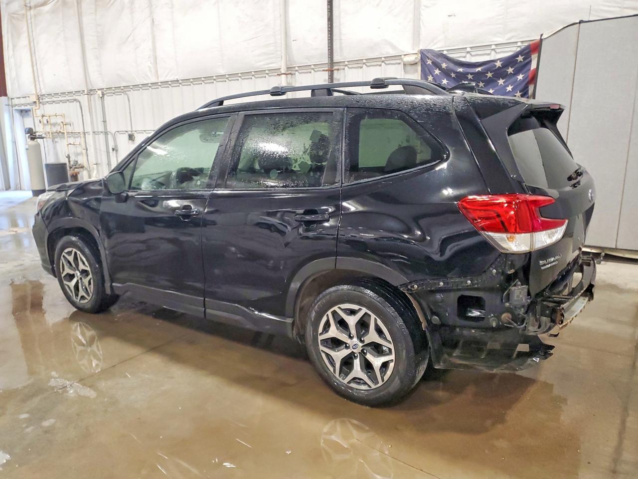 2019 SUBARU FORESTER PREMIUM photo 4