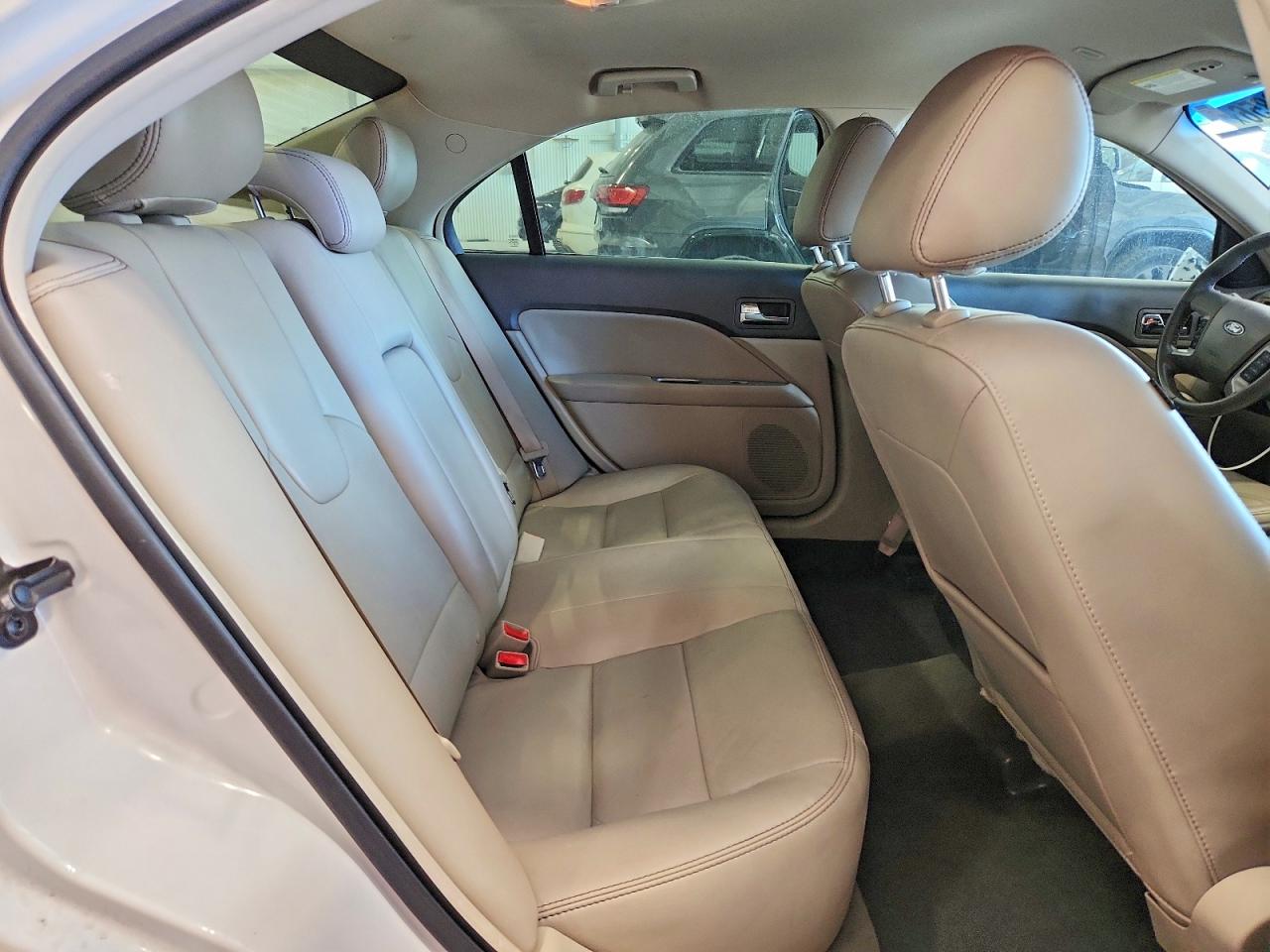 2011 FORD FUSION SEL photo 19
