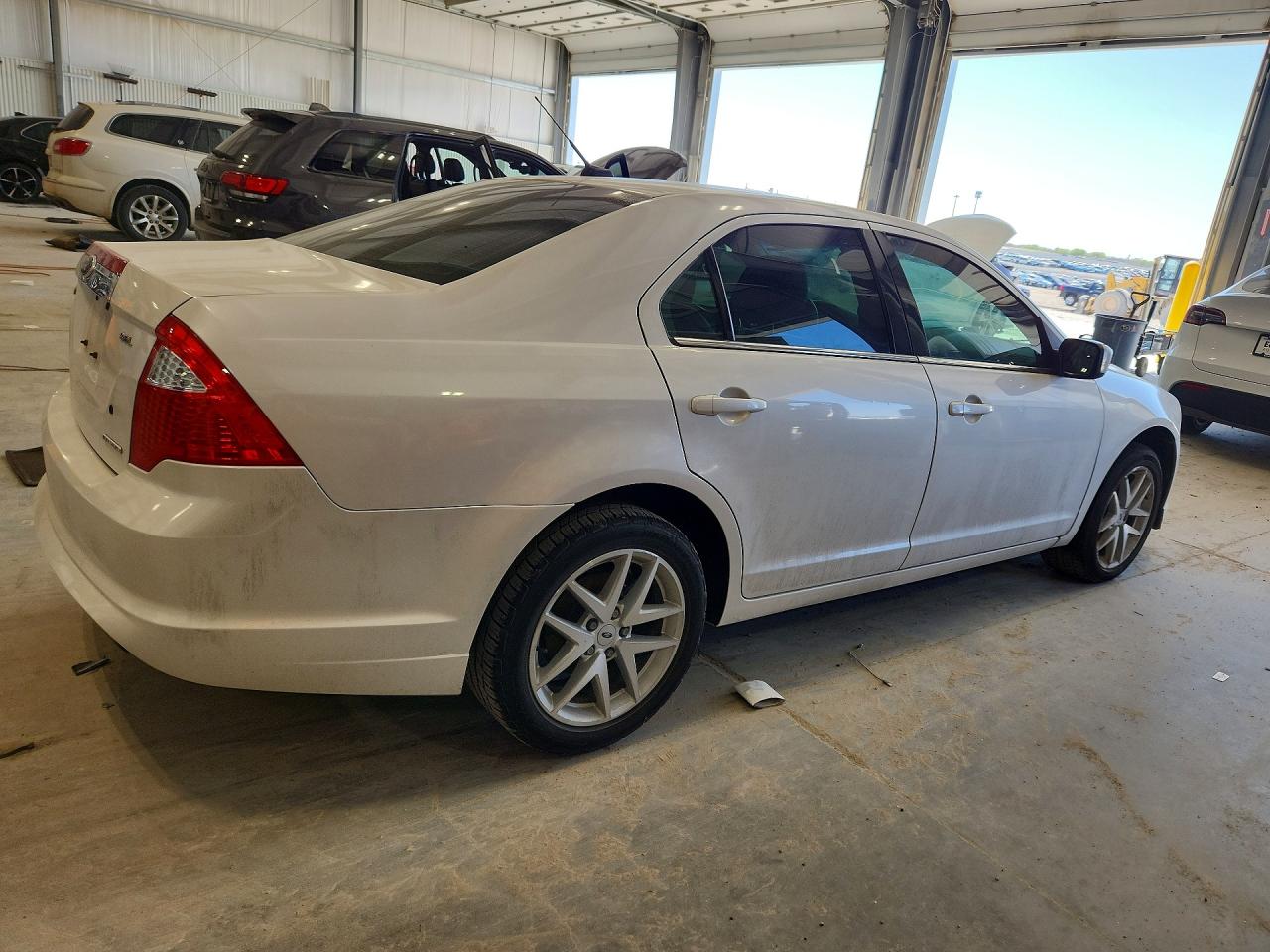 2011 FORD FUSION SEL photo 5