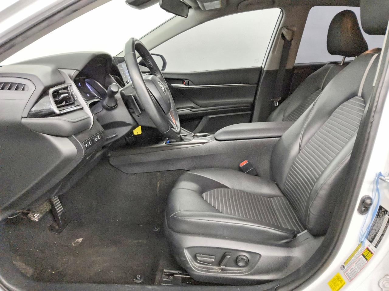 2023 TOYOTA CAMRY SE photo 13