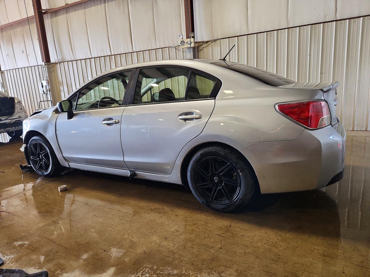 2016 SUBARU IMPREZA photo 4