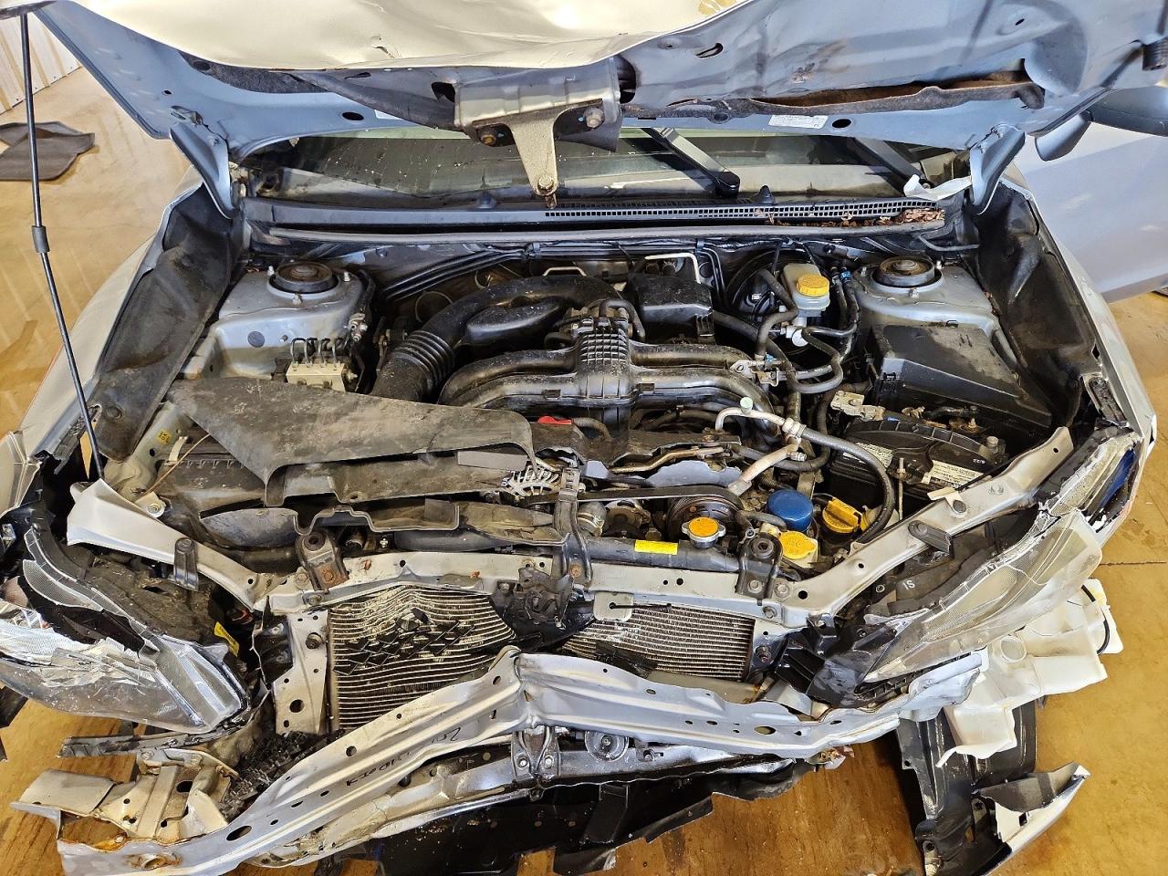 2016 SUBARU IMPREZA photo 31