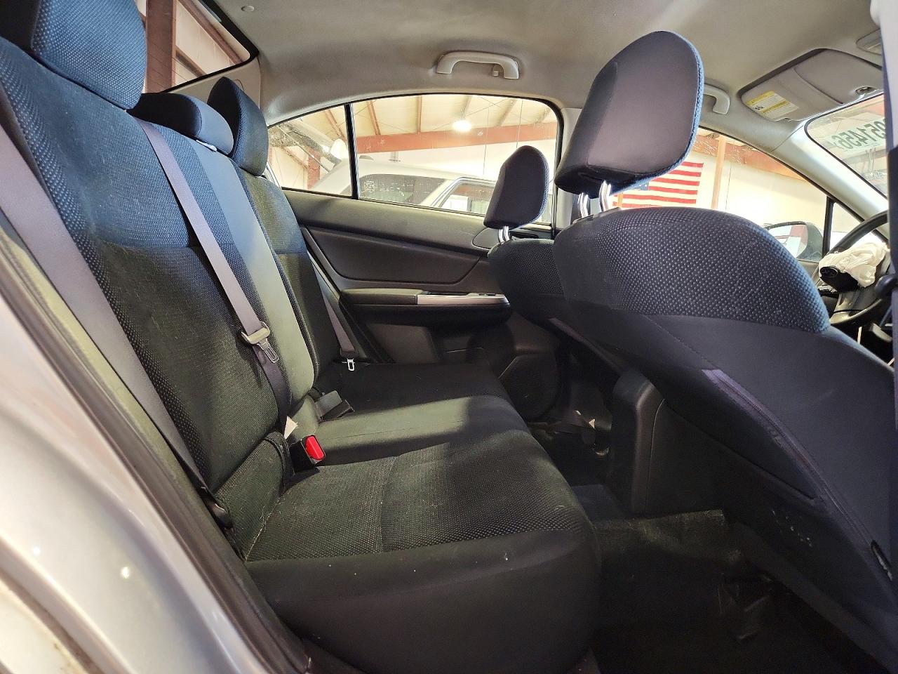 2016 SUBARU IMPREZA photo 28