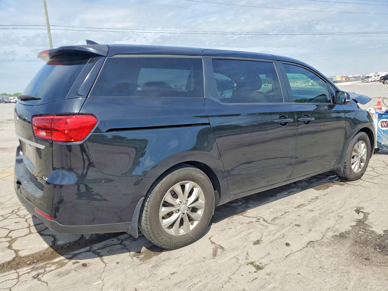 2019 KIA SEDONA LX photo 5